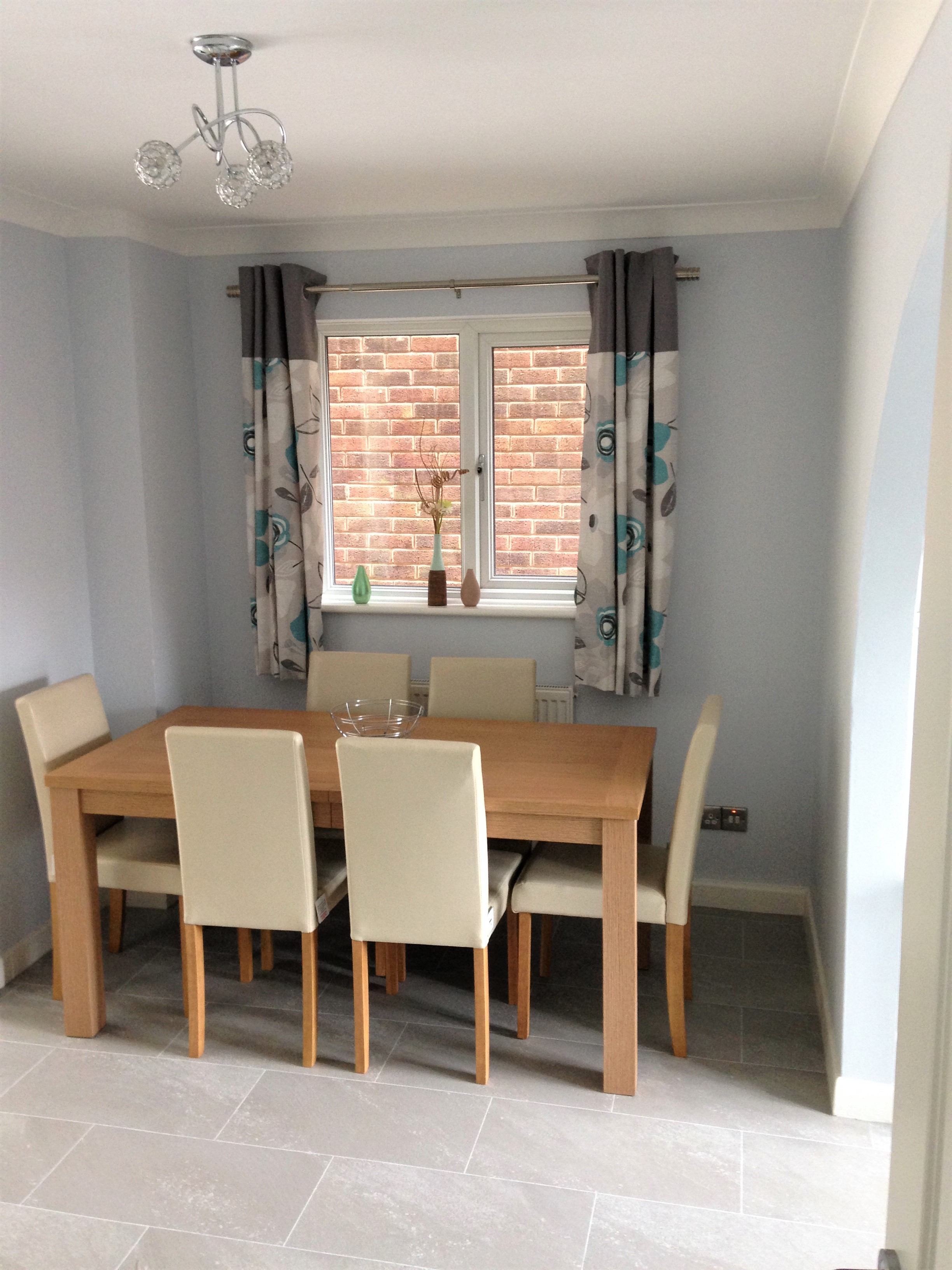 Nicely decorated dining room.